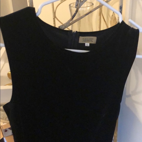 Black velvet peplum top - Picture 3 of 3